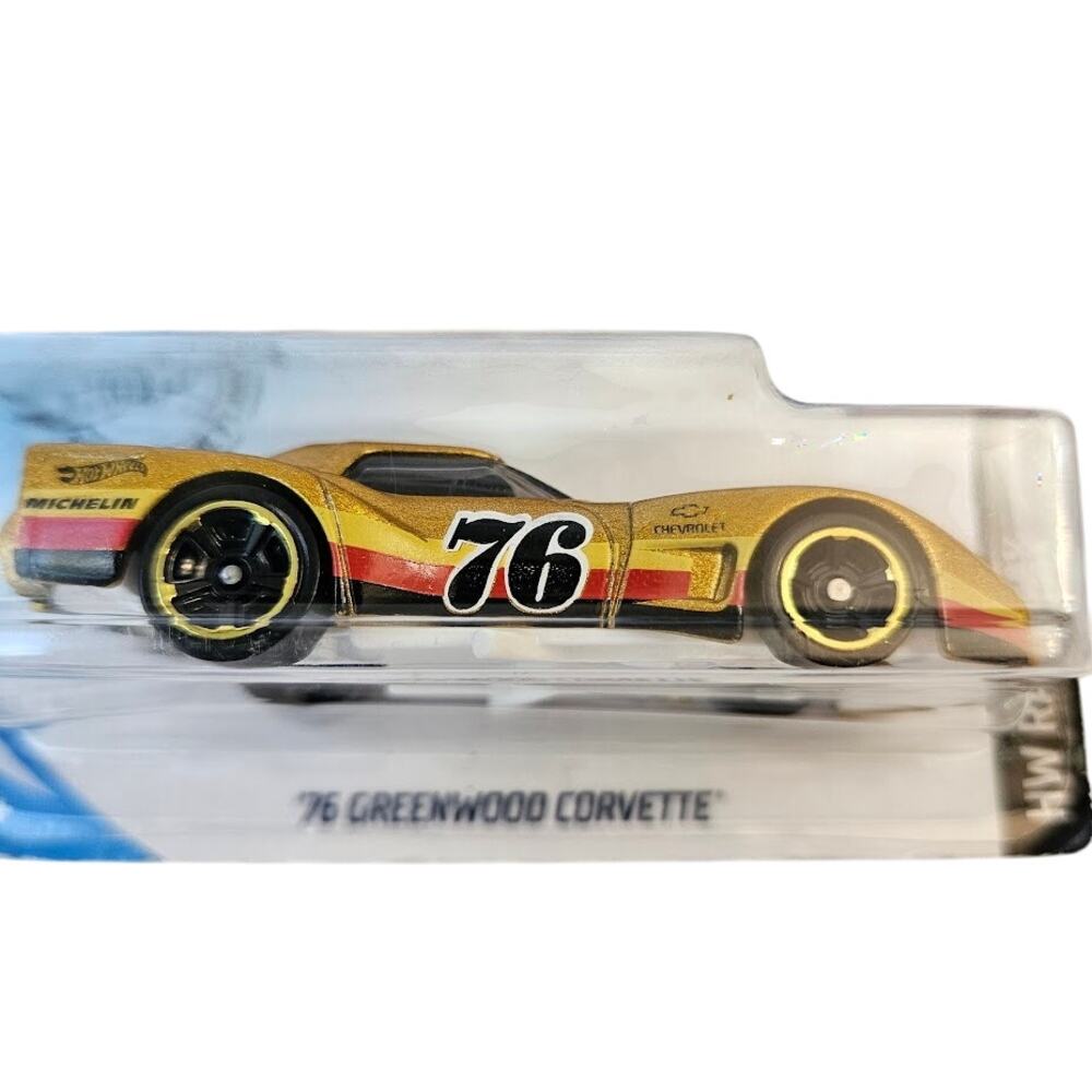'76 Greenwood Corvette Hot Wheels Year 2017 #34/250, HW Race Day, Gold Die Cast - Picture 8 of 8